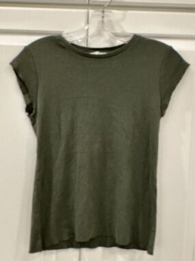 Zara Olive Green Raw Hemmed Short Sleeved T-Shirt - Size S